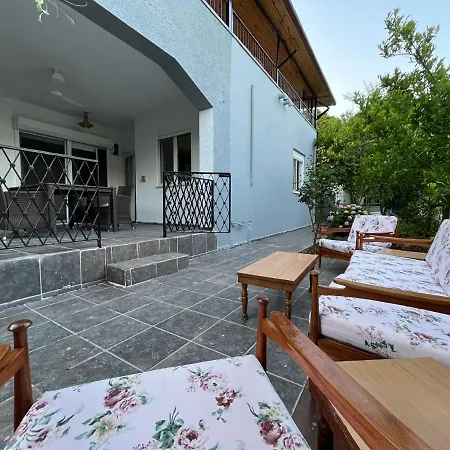 Beach Villas 凯梅尔
