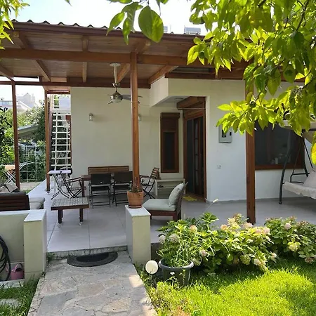 Szálloda Beach Villas 3*