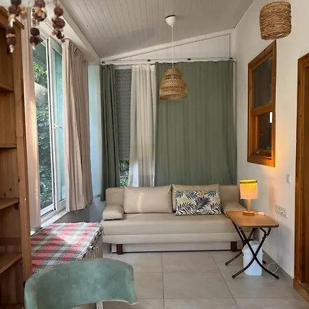 Beach Villas Szálloda 3*